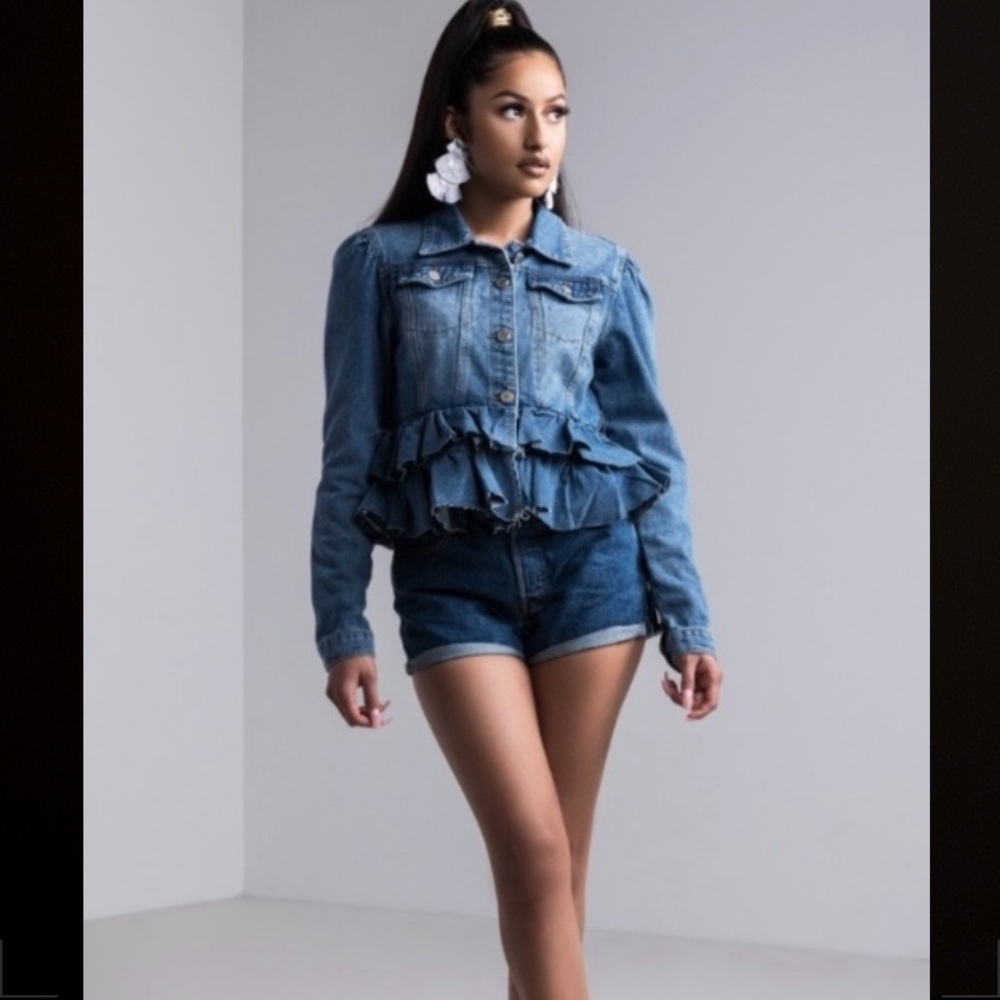 NEW!❤️ Boom Boom Jeans Ruffle Jean Jacket